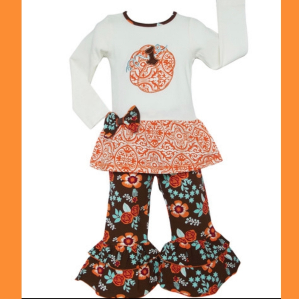 Embroidered Pumpkin Ruffle Outfit